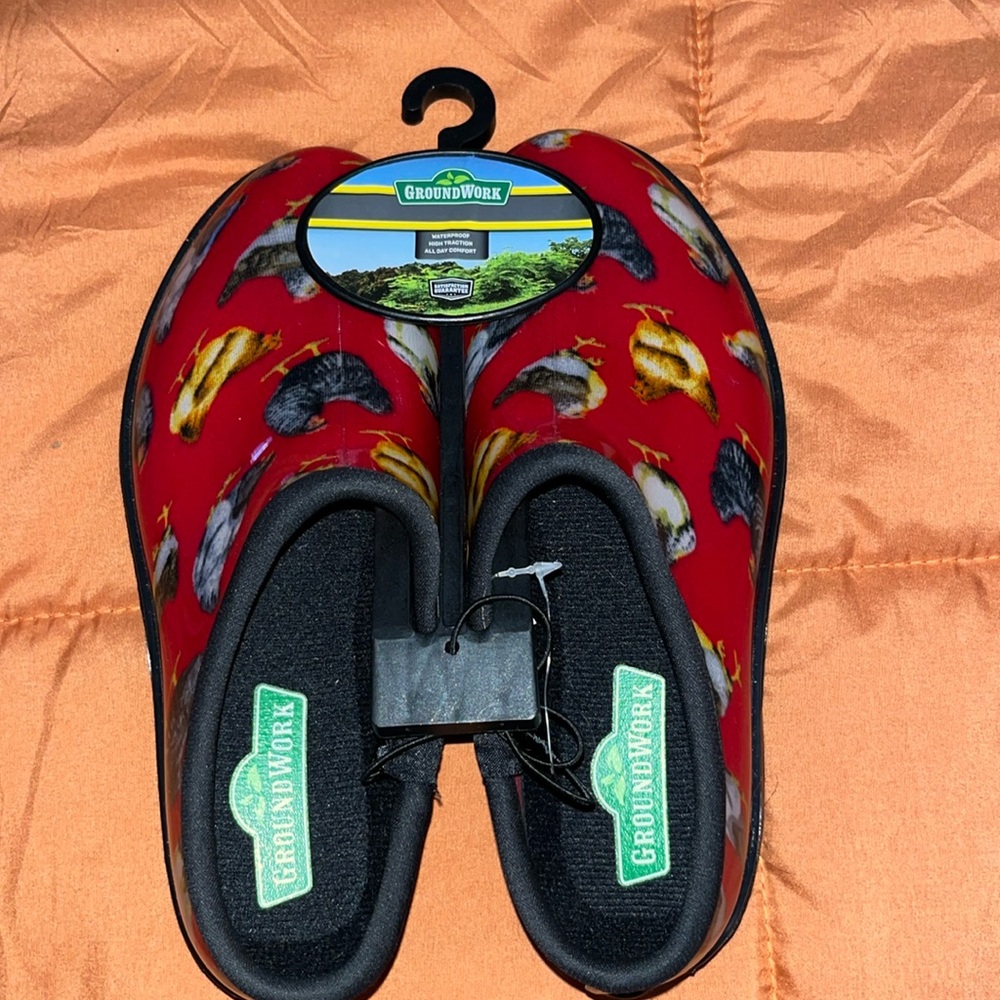 Oh my God, could these be any cuter made by groundwork waterproof, high traction